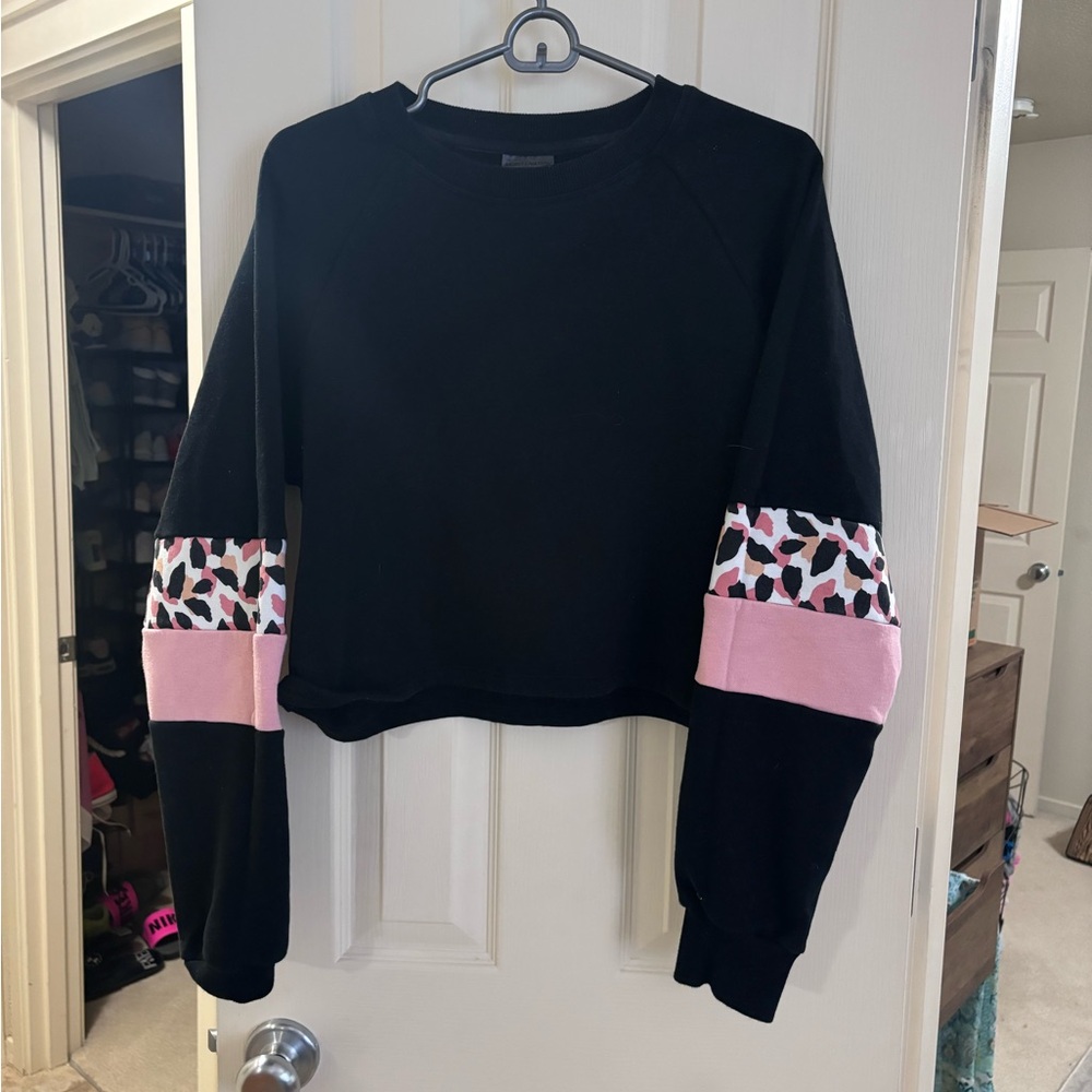 Muscle nation crop sweatshirt